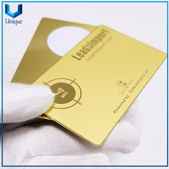 Carte en métal NFC or personnalisée, carte en métal NFC213 NFC215 avec logo personnalisé