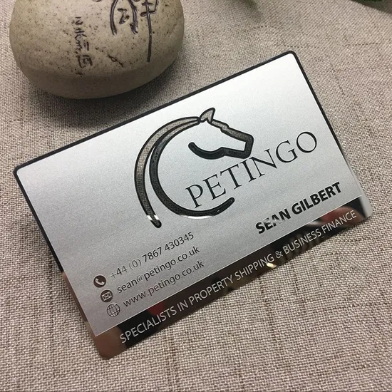 Carte de visite en métal pour produits plastiques avec logo d'entreprise personnalisé