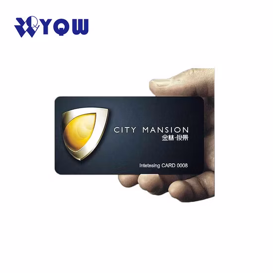 Taille standard personnalisée Cr80 PVC PETG Matériel Carte-cadeau Puce sans contact Carte PVC IC Carte à puce Carte de crédit Carte bancaire Carte RFID NFC