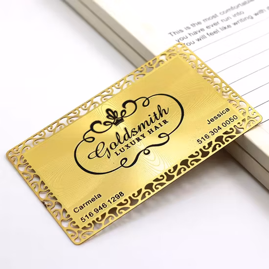 Nouveau service d'impression de produits commerciaux logo personnalisé carte à jouer en plastique de luxe avec marquage